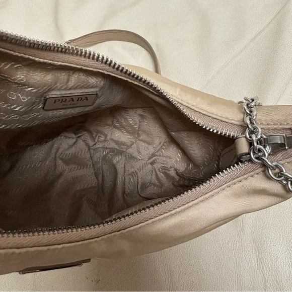 PRADA Re Edition Nylon 2006 Tessuto Beige Small Crescent Moon Bag - Picture 13 of 15